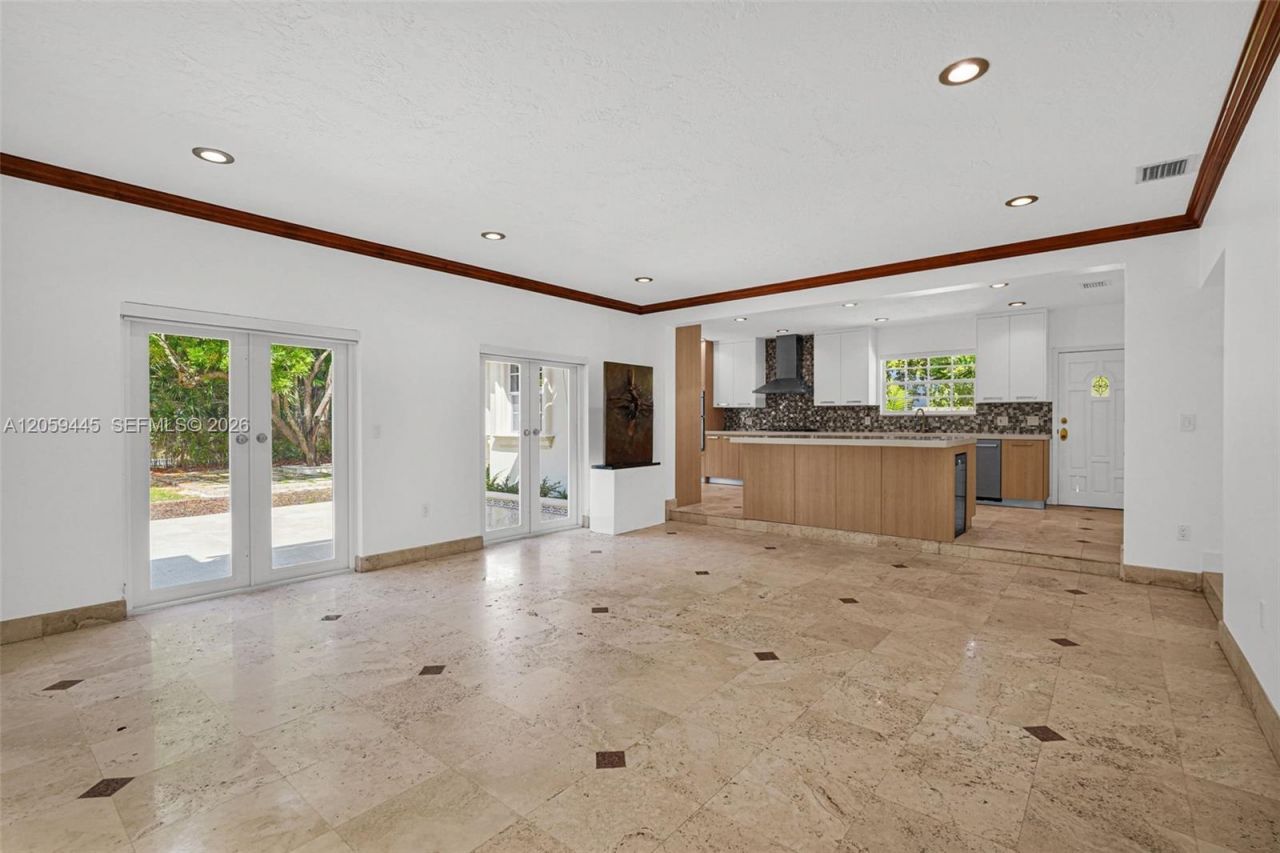 244 SW 28th Rd , Miami, FL 33129 Photo