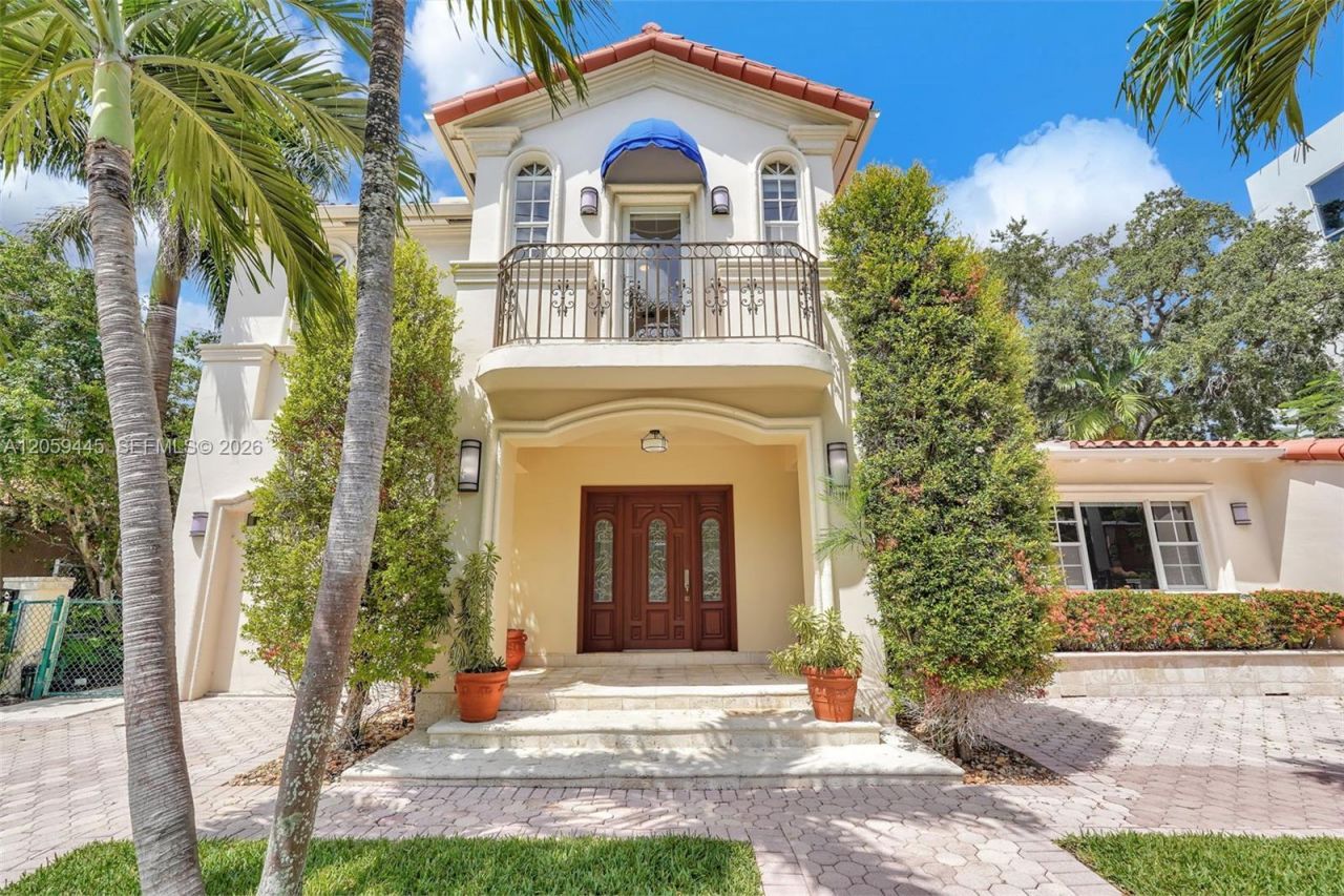 244 SW 28th Rd , Miami, FL 33129 Photo