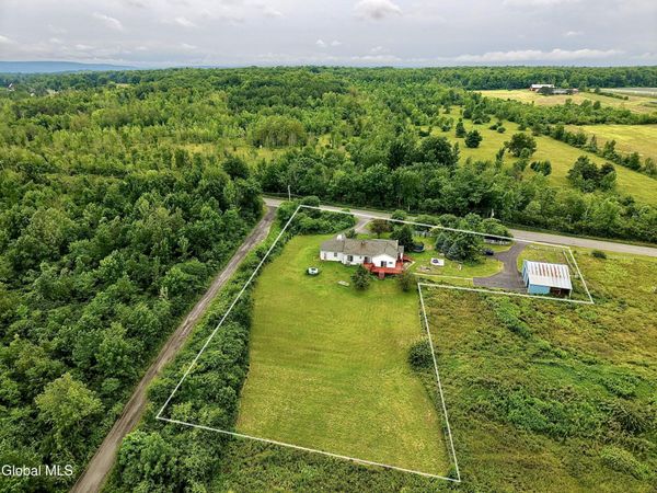 1912 Thompsons Lake Road, Altamont, NY 12009