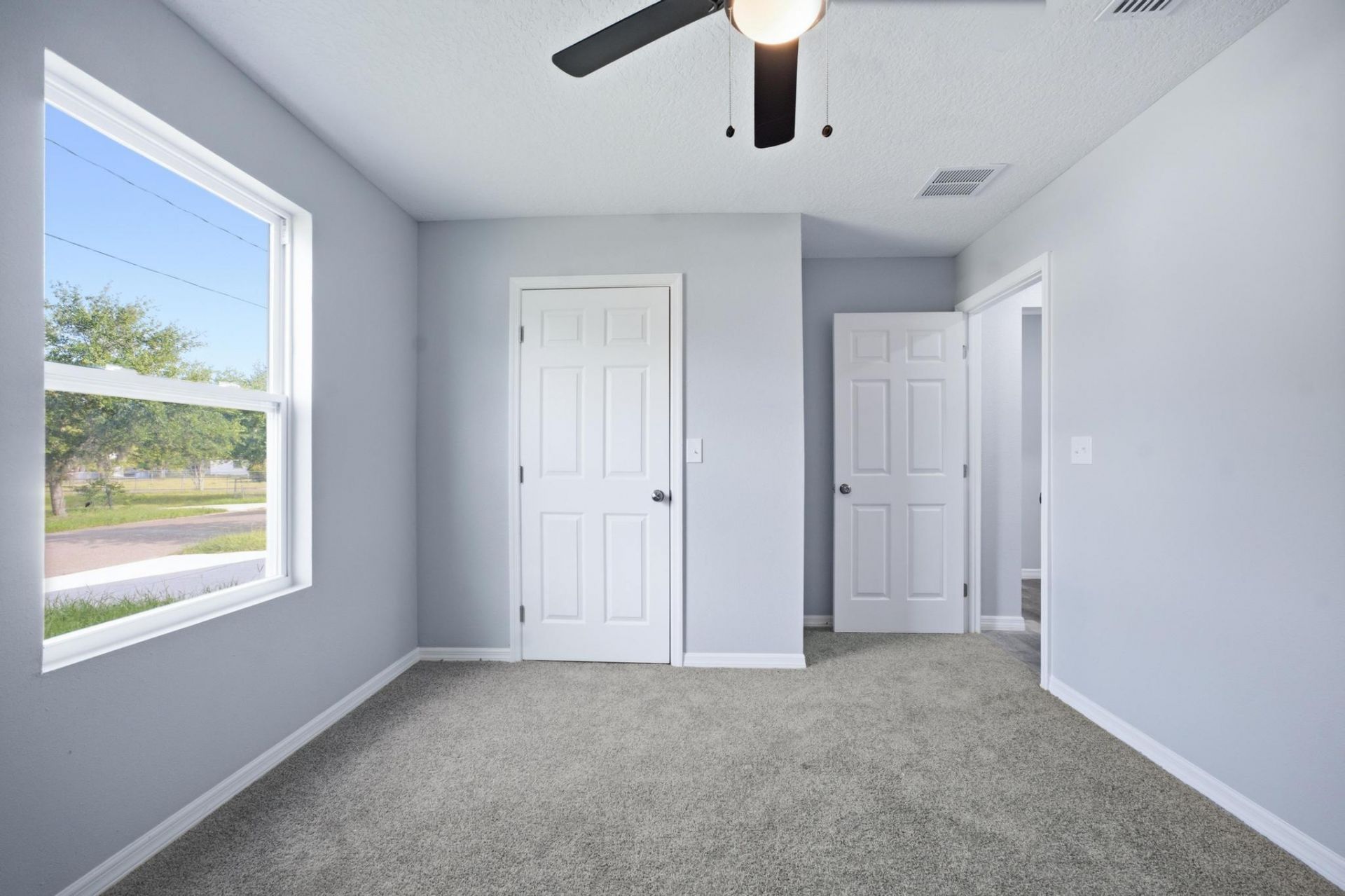 4327 Bessie Circle E, Jacksonville, FL 32209 Photo