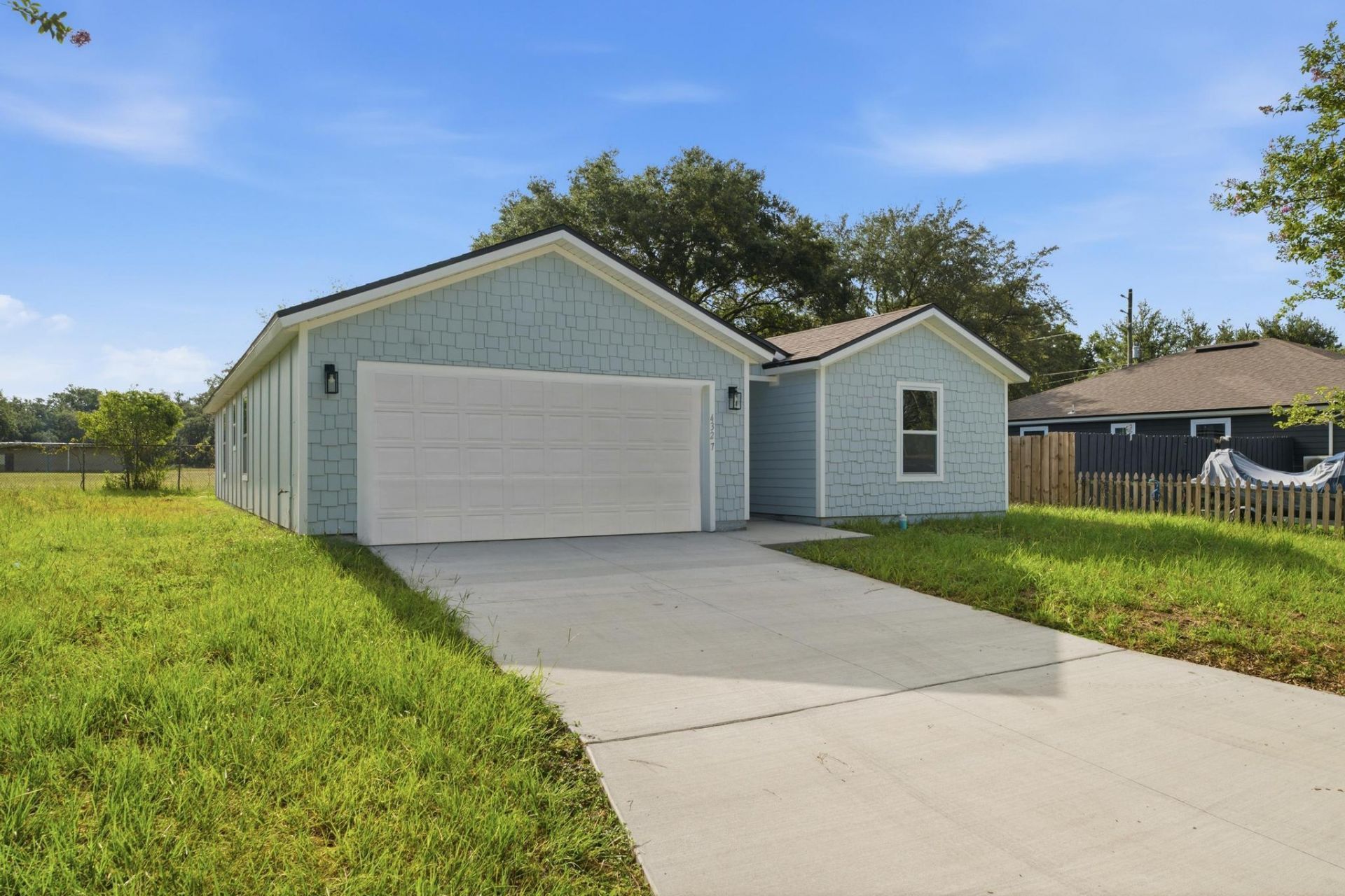 4327 Bessie Circle E, Jacksonville, FL 32209 Photo