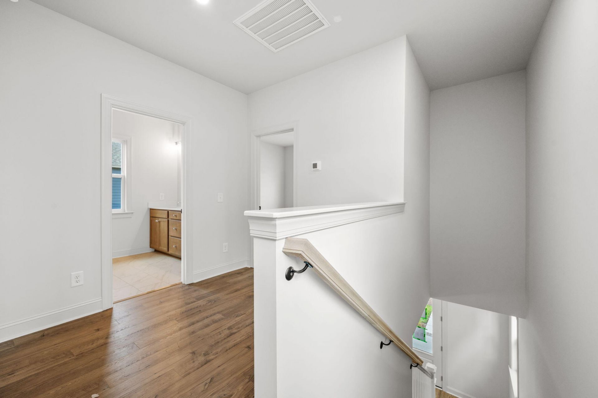 785 Blueway Avenue Photo 30