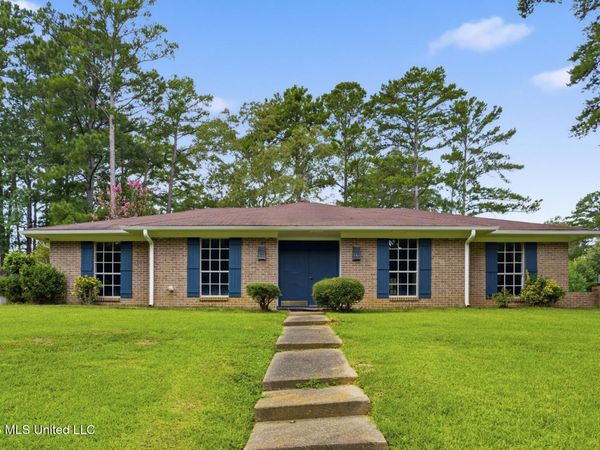 41 Sagewood Drive, Brandon, MS 39042