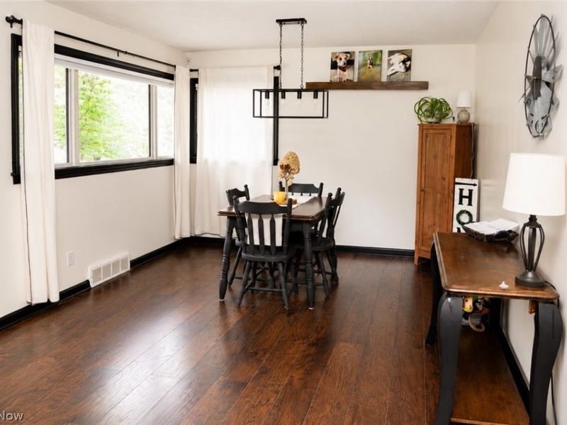 3425 Kirk Road, Youngstown, OH 44511 Photo 9