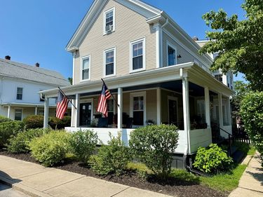 123 Court St, Unit 2, Plymouth, MA 02360