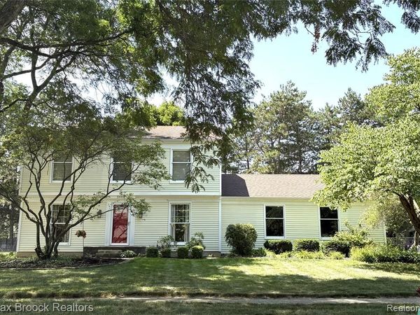 5443 Berwyck Drive, Troy, MI 48085
