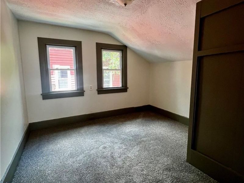 882 Redfern Avenue, Akron, OH 44314 Photo 14