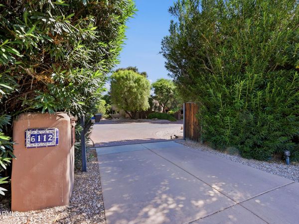 6112 E MOCKINGBIRD Lane, Paradise Valley, AZ 85253
