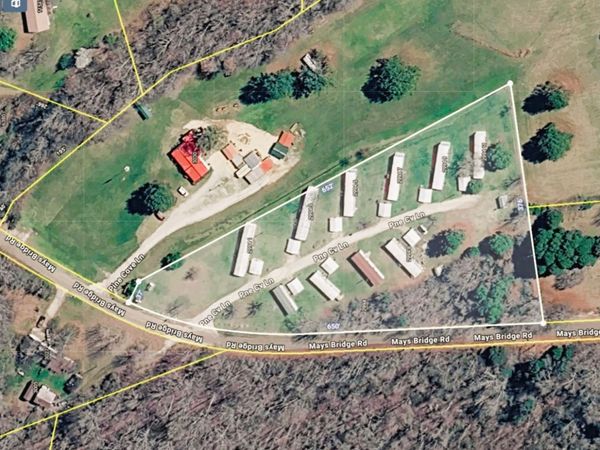 2994 Mays Bridge Rd , Paris, TN 38242