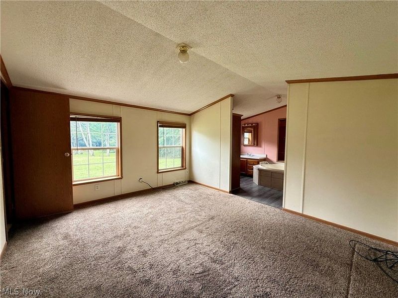 68 Stoneybrook Drive, Hubbard, OH 44425 Photo 15