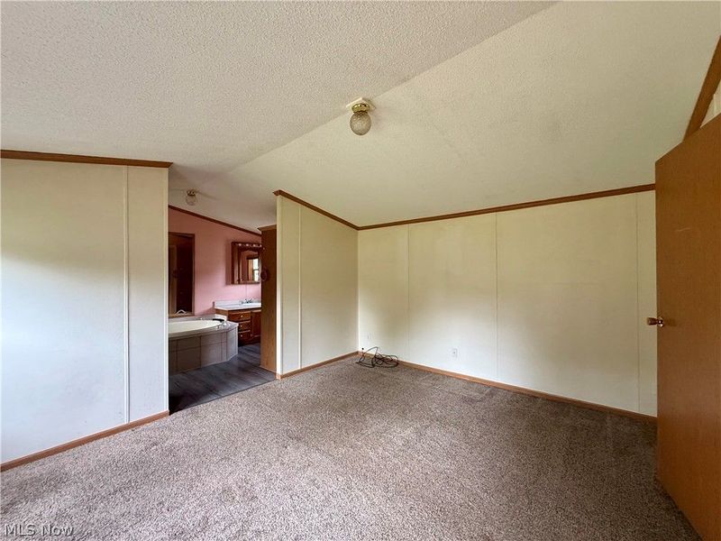 68 Stoneybrook Drive, Hubbard, OH 44425 Photo 18