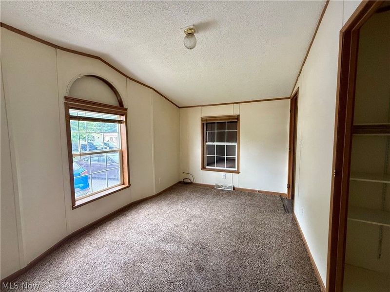 68 Stoneybrook Drive, Hubbard, OH 44425 Photo 27