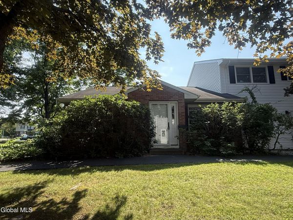 175 Hague Boulevard, Unit # A, Glenmont, NY 12077
