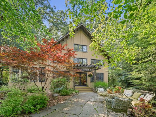 18 Walden Way, New Buffalo, MI 49117