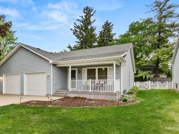 605 Willow Street , Maple Park, IL 60151