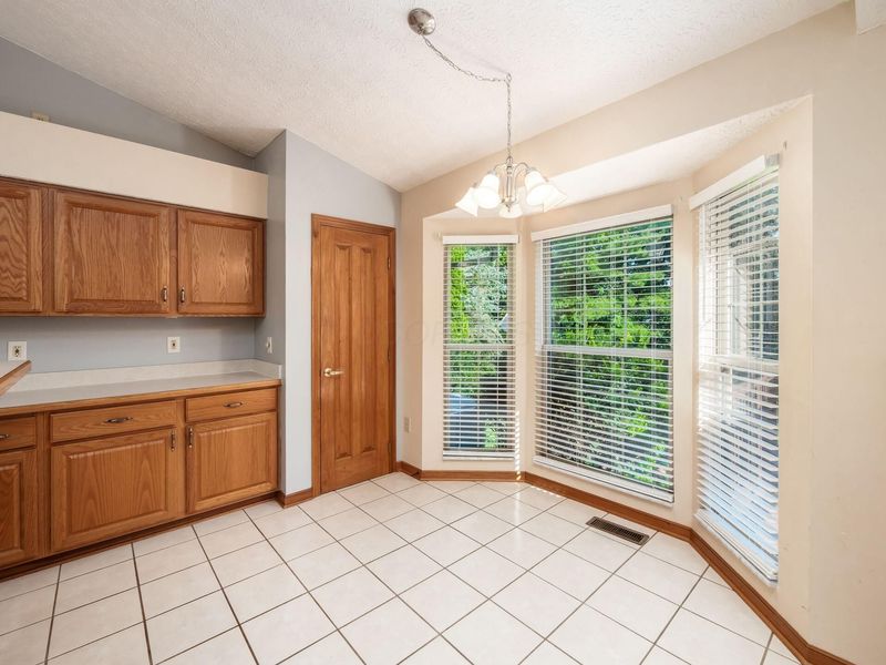 6380 Rossmore Lane, Canal Winchester, OH 43110 Photo 21
