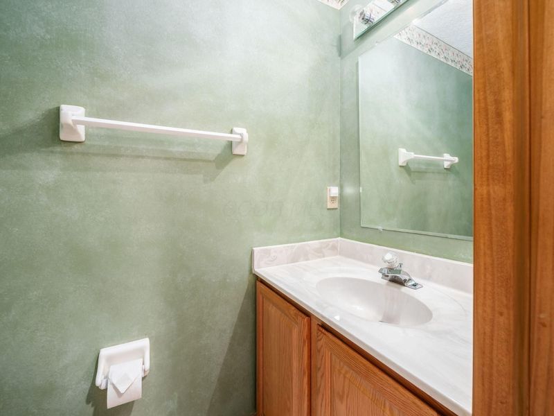 6380 Rossmore Lane, Canal Winchester, OH 43110 Photo 30