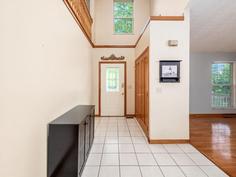 6380 Rossmore Lane, Canal Winchester, OH 43110 Photo 7