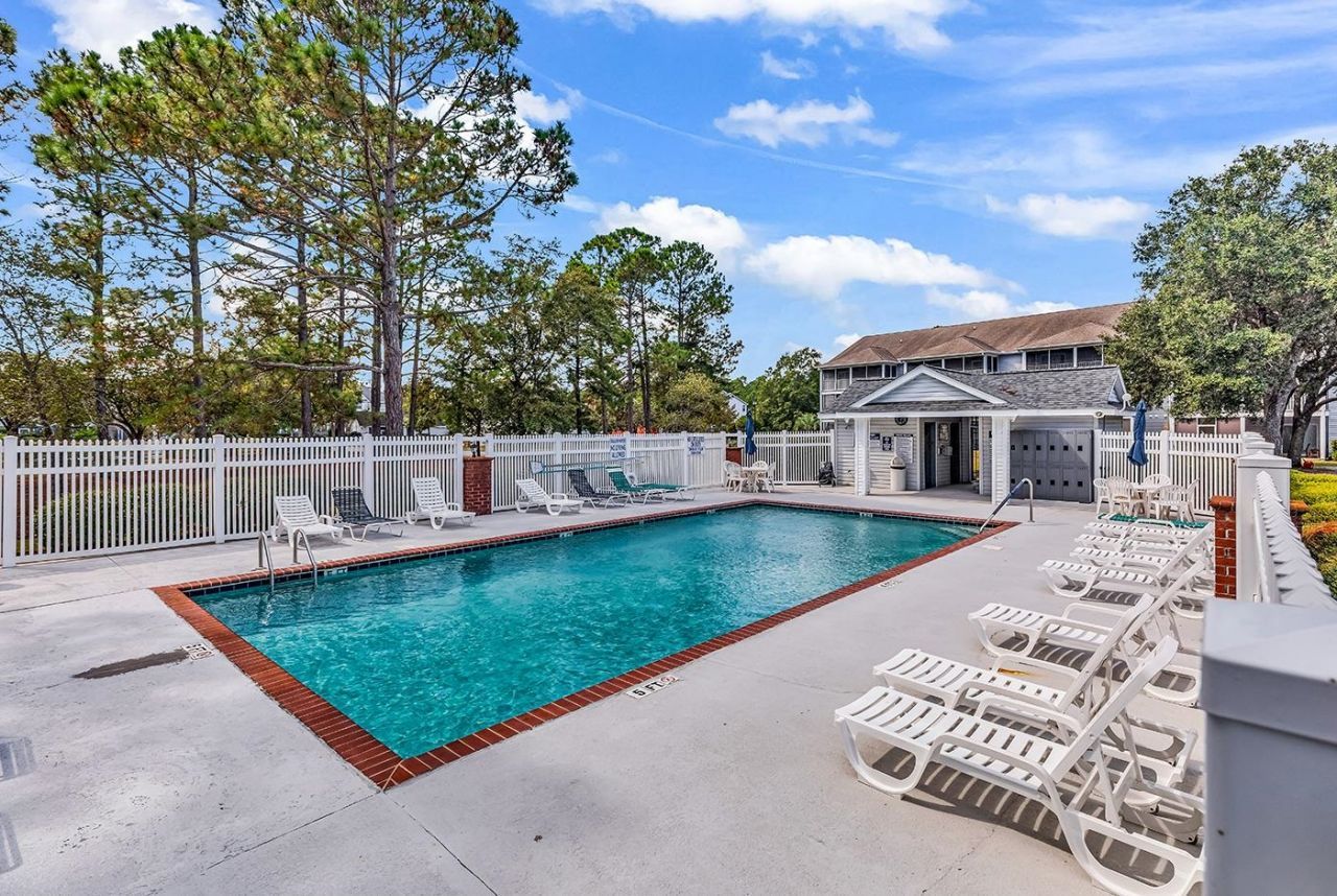 4845 Meadowsweet Dr.  Photo 33