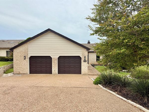 112 Paragon CT, Lakeway, TX 78734