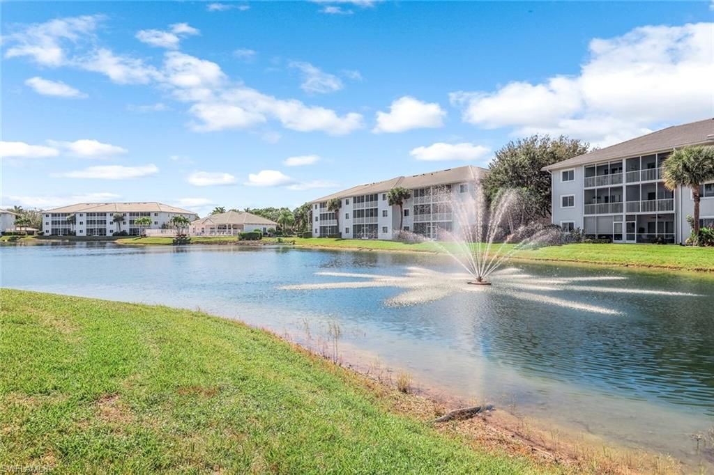 7822 Great Heron Way , Unit 206, Naples, FL 34104 Photo