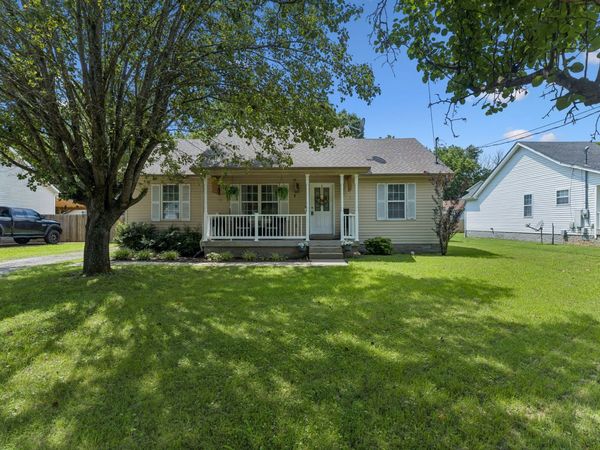 1508 Caney Fork Ct, La Vergne, TN 37086