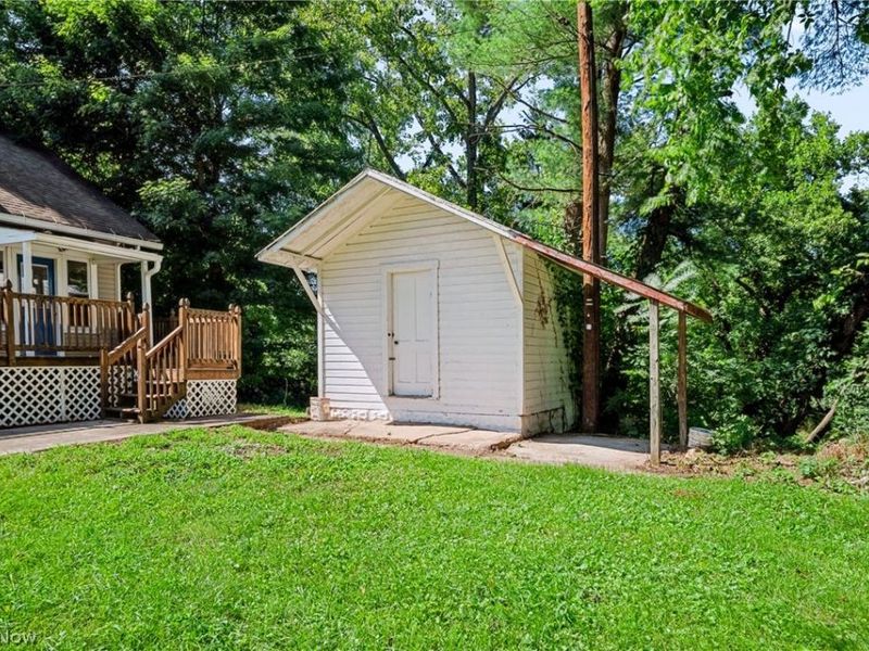 1418 Hocking Road, Belpre, OH 45714 Photo 41