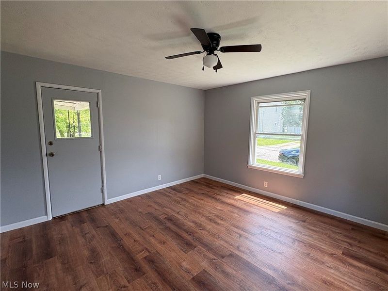 346 Plymouth Avenue, Girard, OH 44420 Photo 3