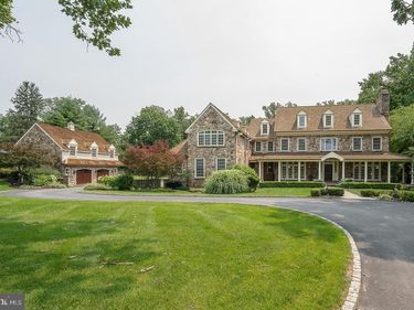 2048 BUTTONWOOD ROAD, BERWYN, PA 19312