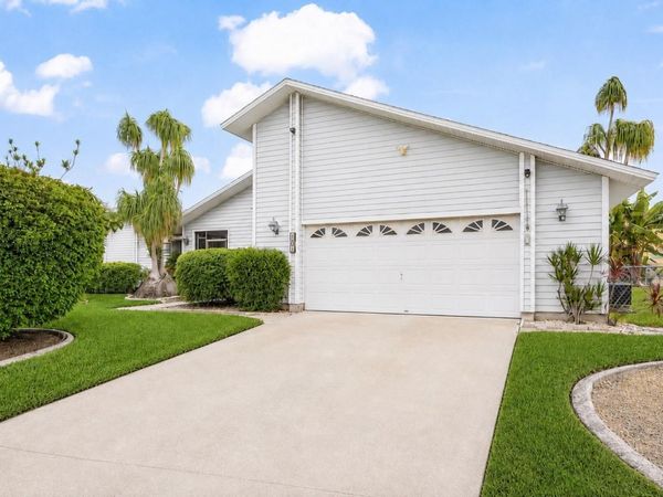 4903 SW 11TH PLACE, CAPE CORAL, FL 33914