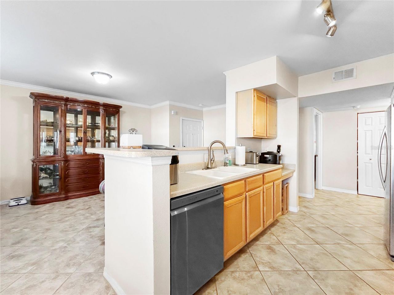 1025 Villagio Circle, Unit 101, Sarasota, FL 34237 Photo