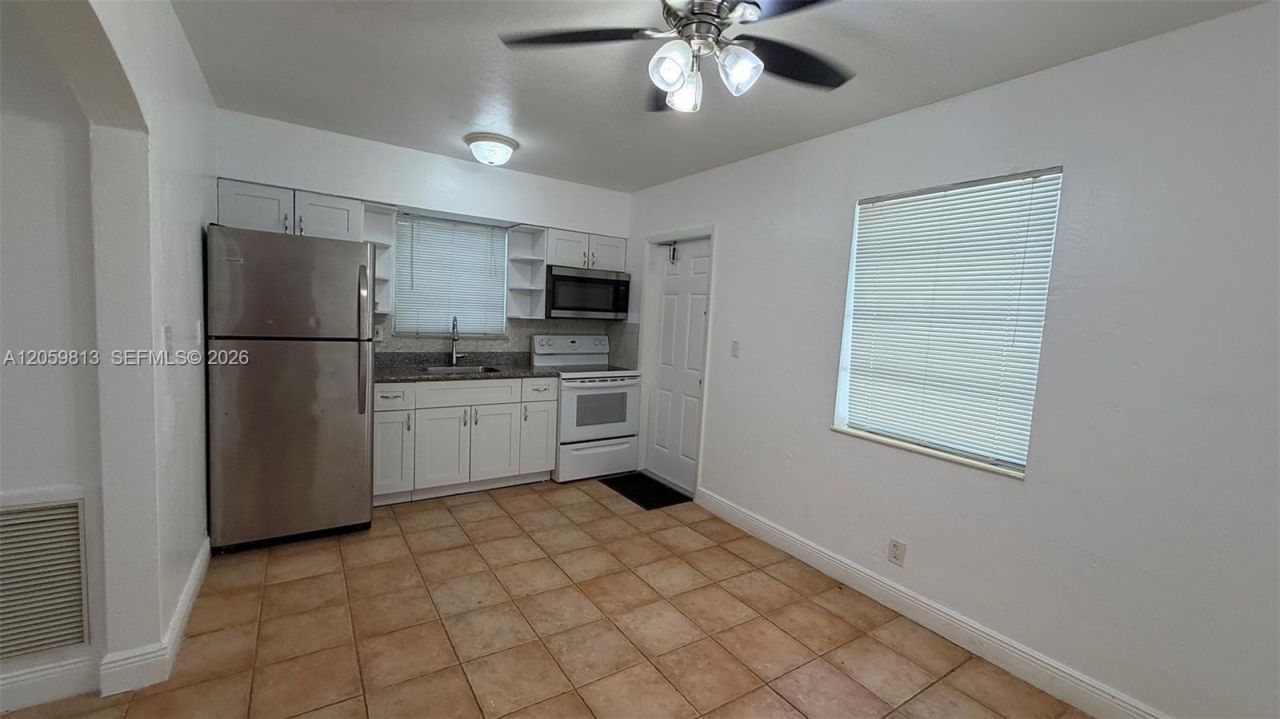 800 SE 15th St, Unit 2, Fort Lauderdale, FL 33316 Photo