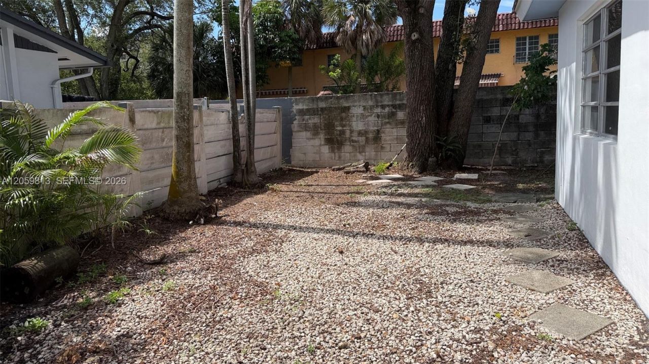 800 SE 15th St, Unit 2, Fort Lauderdale, FL 33316 Photo