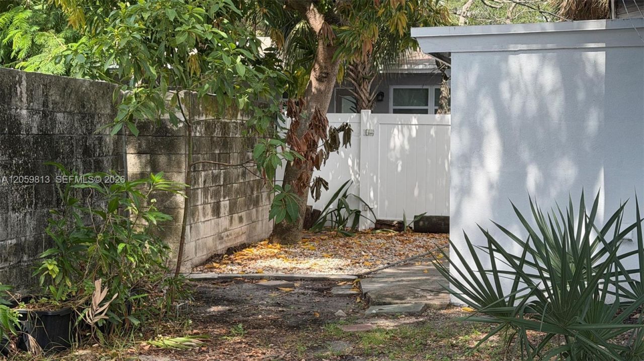 800 SE 15th St, Unit 2, Fort Lauderdale, FL 33316 Photo