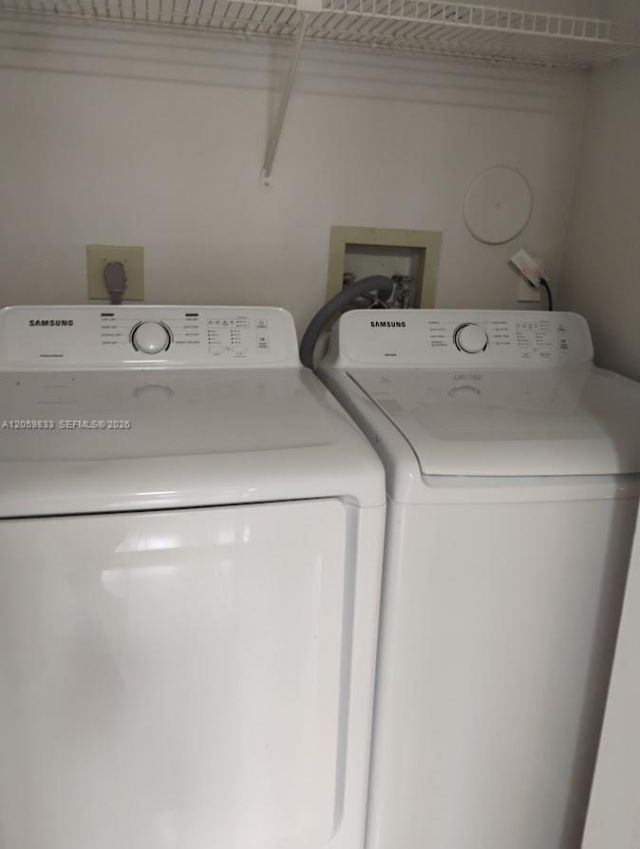 729 NW 92 Av 729, Unit 729, Plantation, FL 33324 Photo