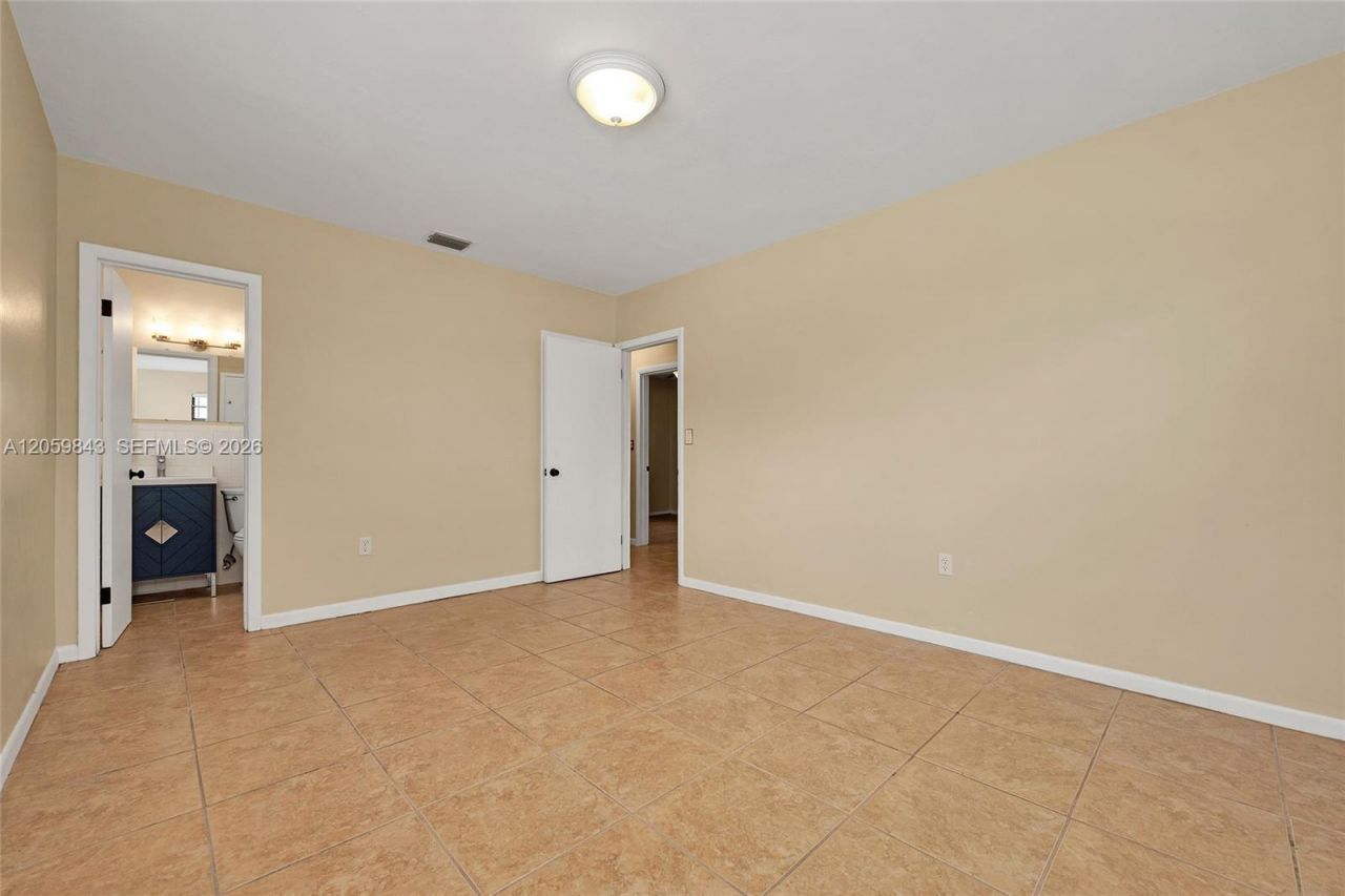 19401 NW 23rd Ave , Miami Gardens, FL 33056 Photo