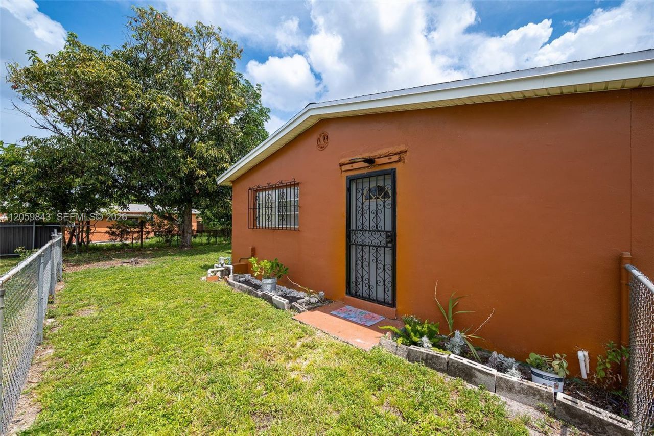 19401 NW 23rd Ave , Miami Gardens, FL 33056 Photo