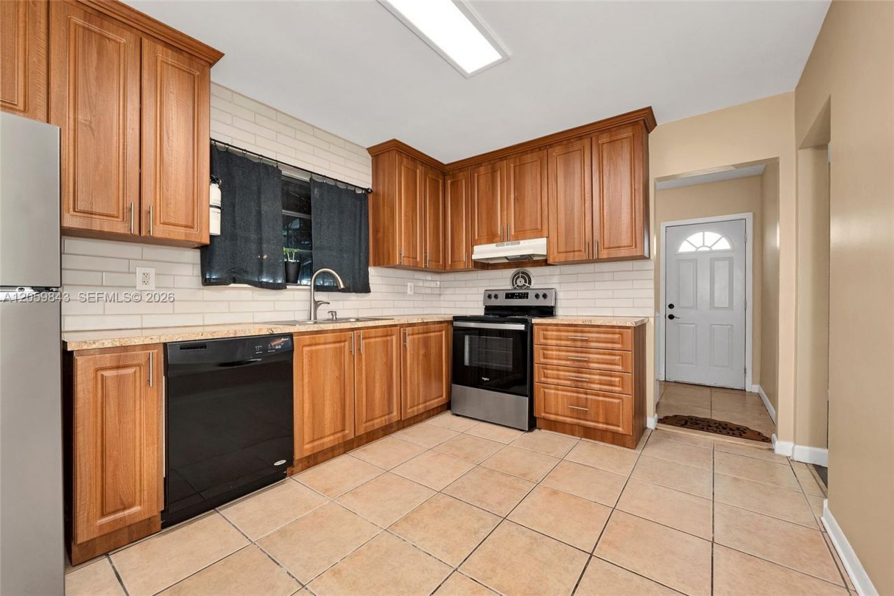 19401 NW 23rd Ave , Miami Gardens, FL 33056 Photo