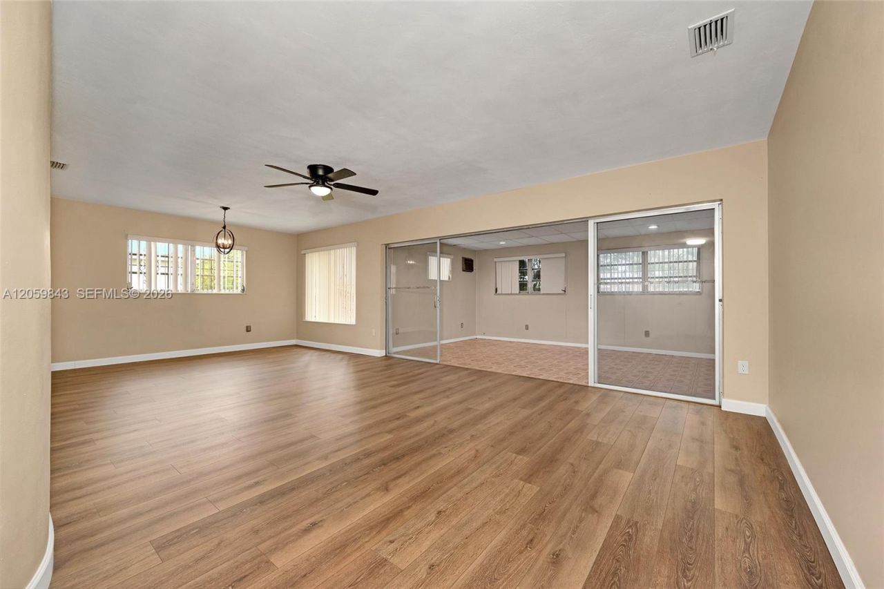 19401 NW 23rd Ave , Miami Gardens, FL 33056 Photo