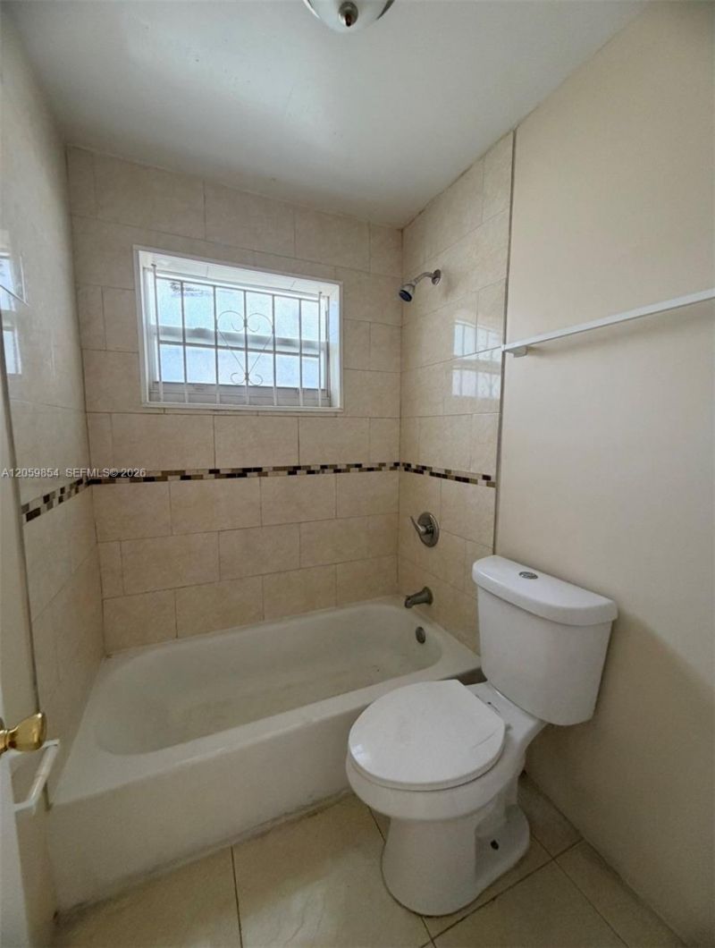 1732 NW 75th St, Unit 1732, Miami, FL 33147 Photo
