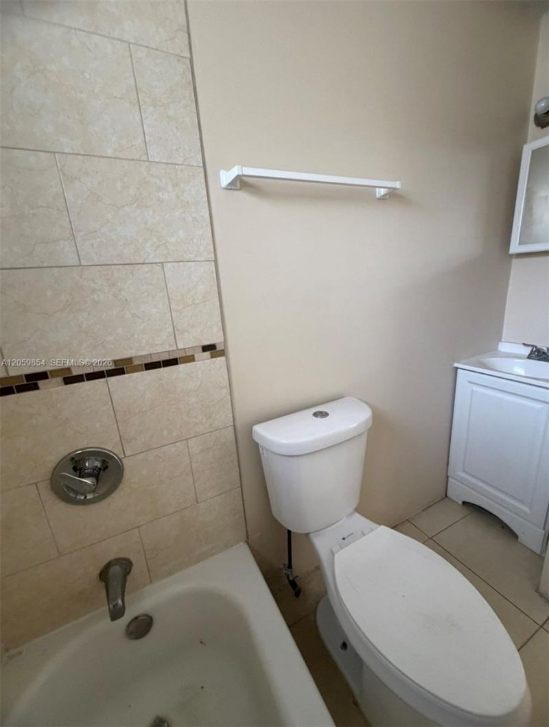 1732 NW 75th St, Unit 1732, Miami, FL 33147 Photo
