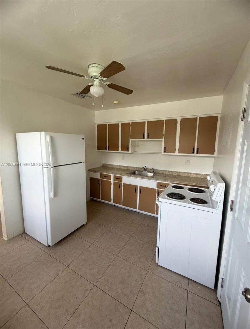 1732 NW 75th St, Unit 1732, Miami, FL 33147 Photo
