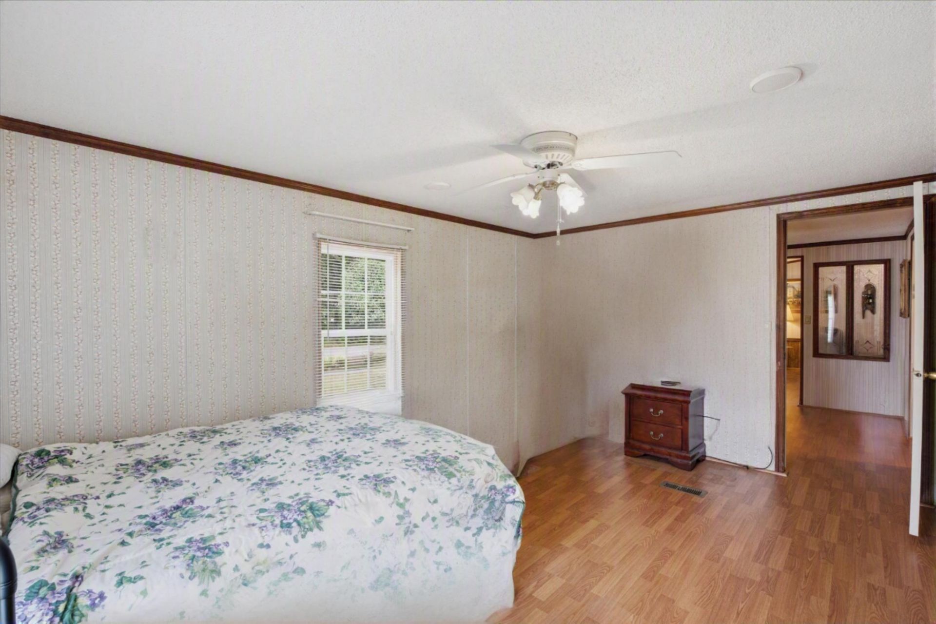 302 Butter Road Photo 13