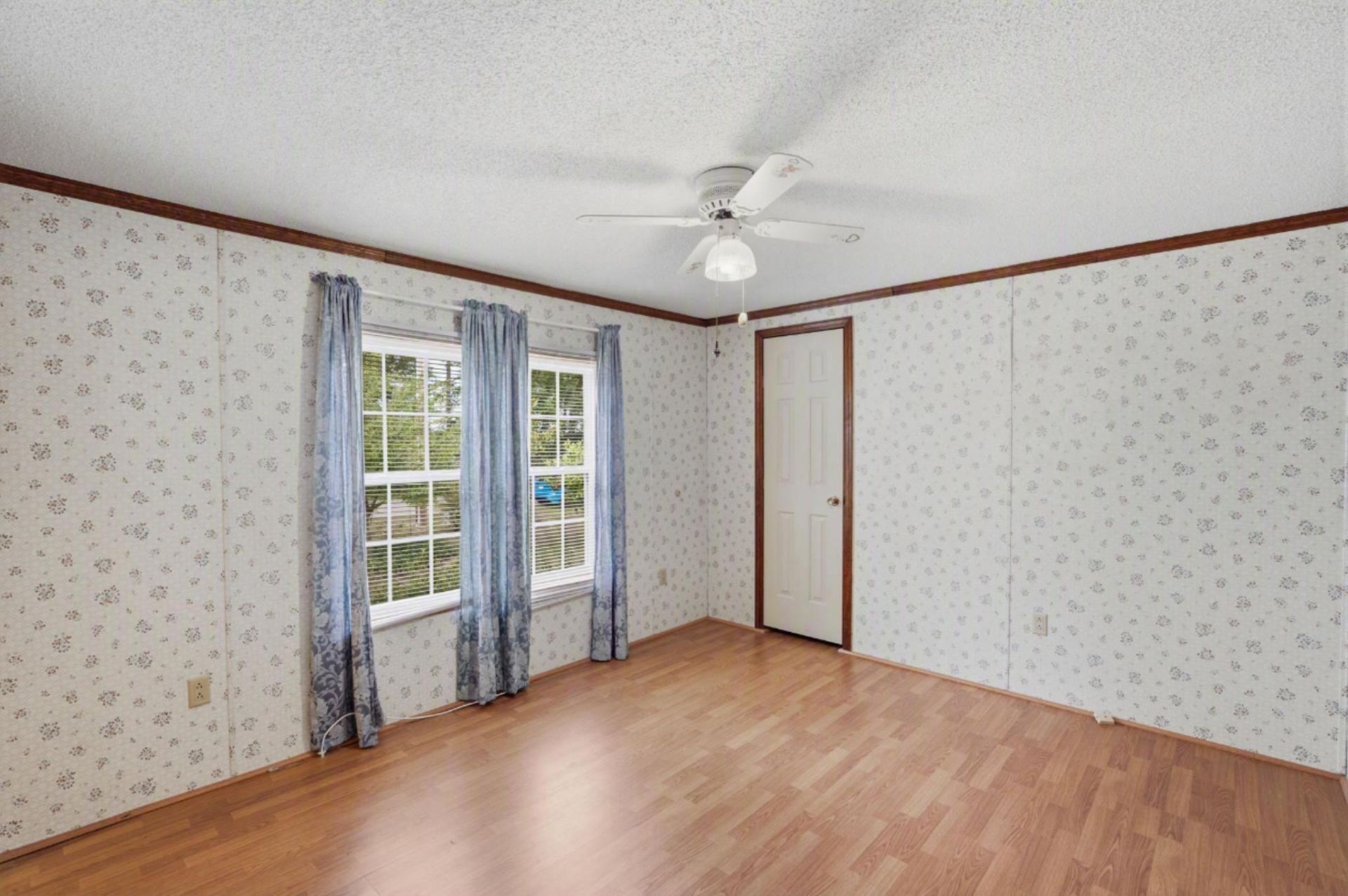 302 Butter Road Photo 14