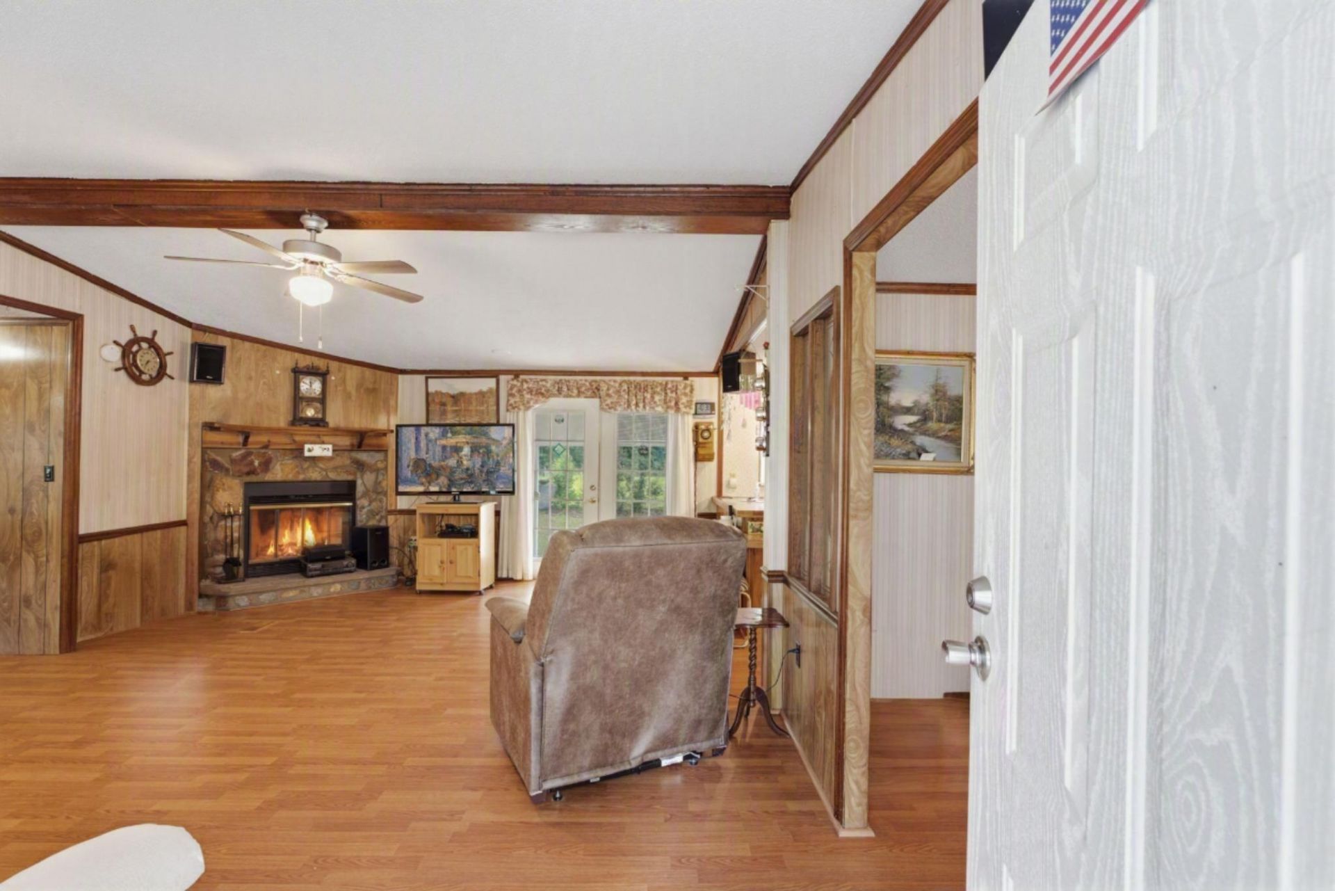 302 Butter Road Photo 7
