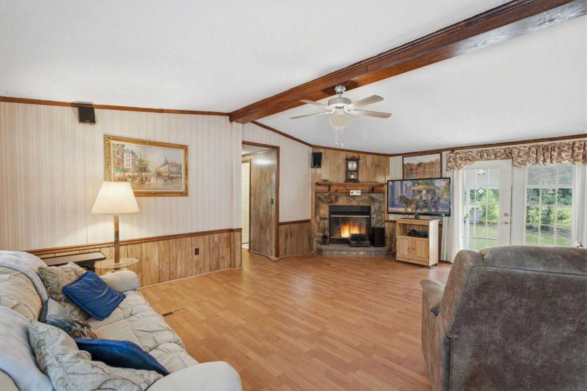 302 Butter Road Photo 8