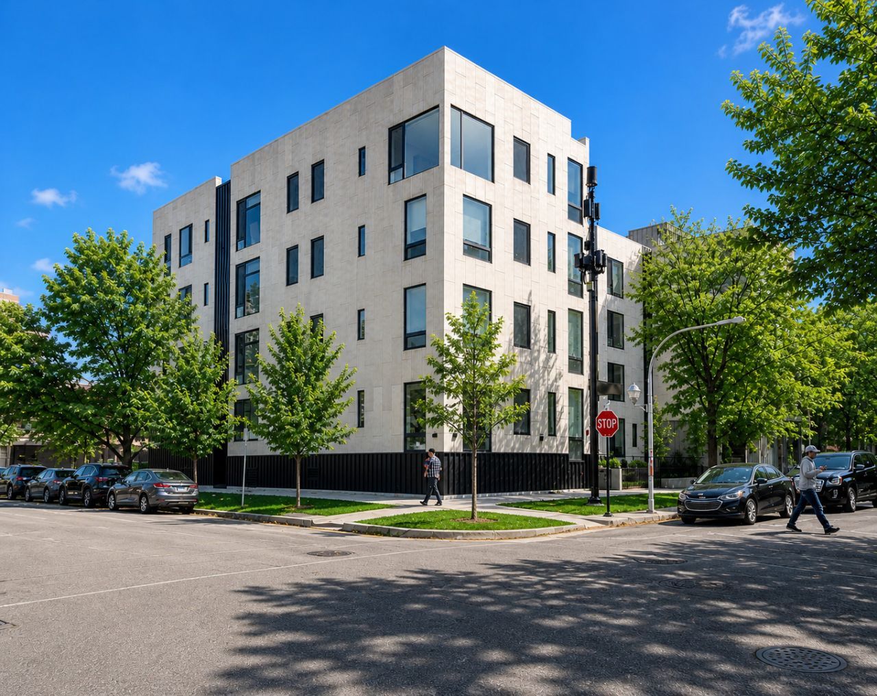 3757 N Sheffield Avenue, Unit 101, Chicago, IL 60613 Main Photo