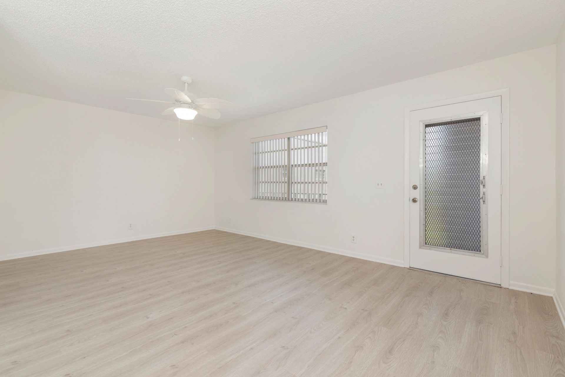 136 Flanders C, Delray Beach, FL 33484 Photo