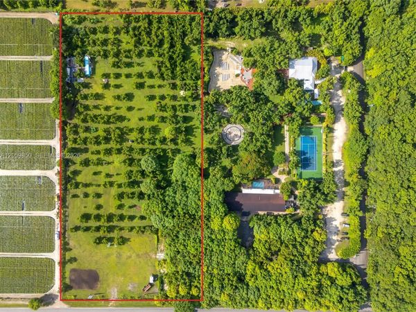15300 SW 216TH, , Miami, FL 33170