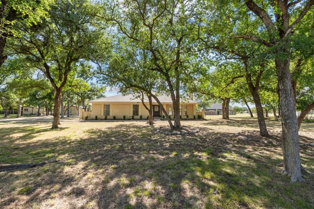 800 Kings Gate Road , Willow Park, TX 76087 Main Photo